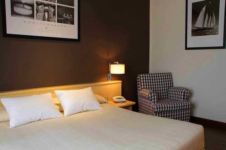 Room 5 of 20