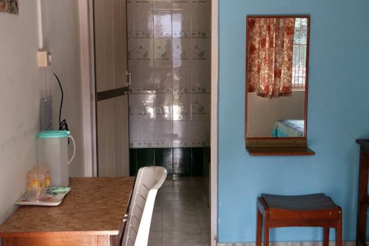 Room 7 of 89