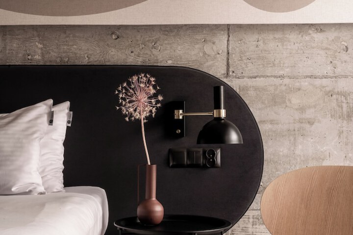 Room 17 of 82