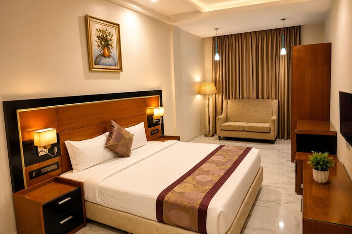 Room 15 of 22