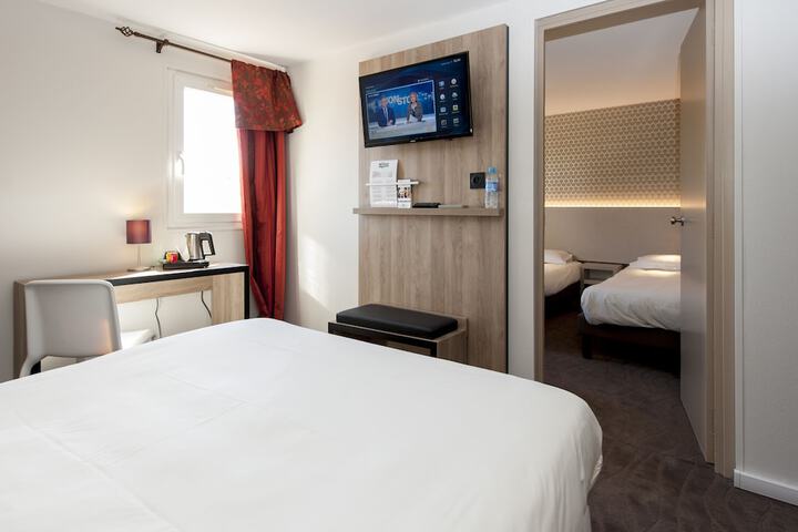 Room 14 of 39