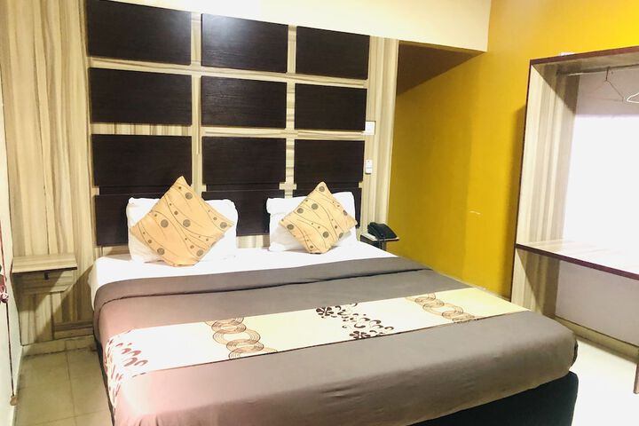 Room 20 of 39