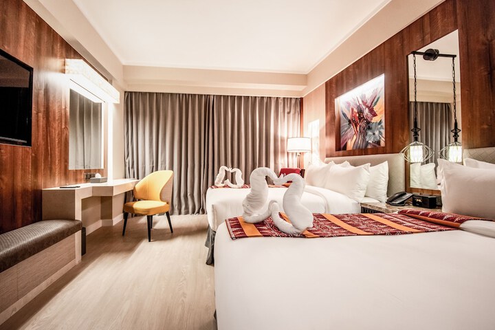 Room 9 of 47