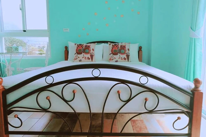 Room 6 of 30