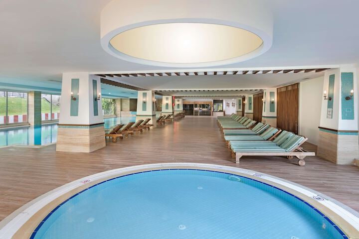 Pool 55 of 164