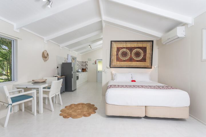 Room 8 of 17