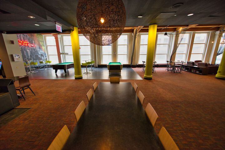 Entrance & Lobby