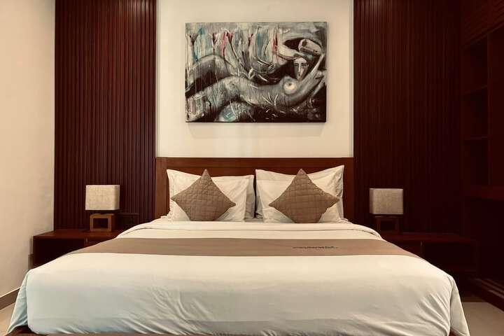 Room 18 of 78