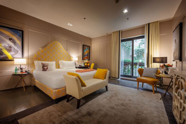 Room 32 of 112