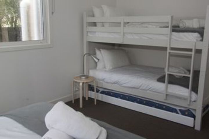 Room 6 of 17