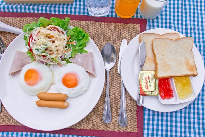 Breakfast/Coffee Service 73 of 113