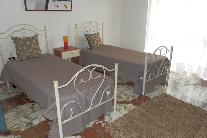 Room 5 of 30
