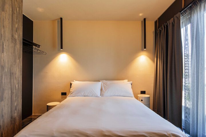 Room 7 of 29
