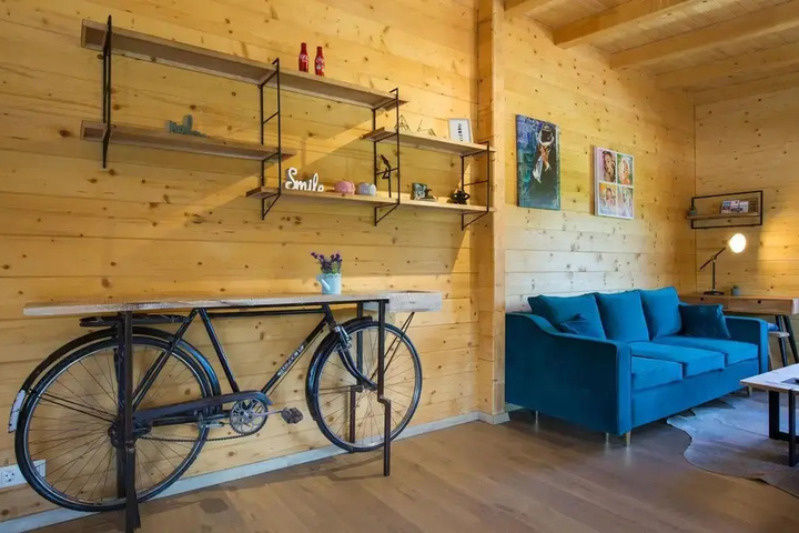 Amazing Home in Donje Taboriste With 2 Bedrooms and Wifi