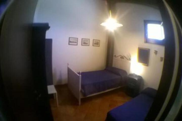 Suite 2 of 5