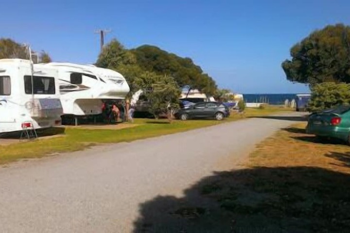 Property Grounds 19 of 27
