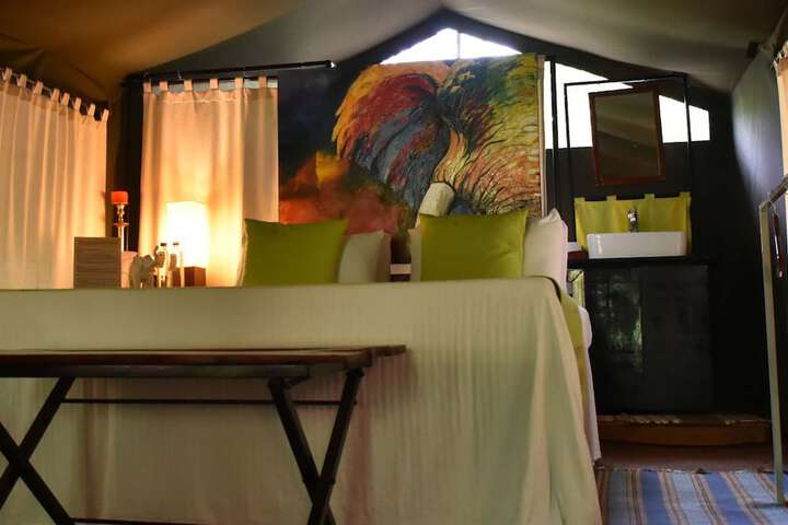 Room 7 of 74
