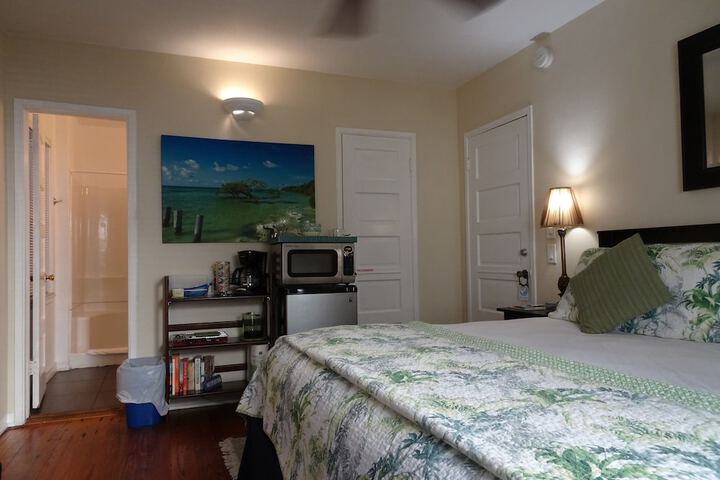 Room 10 of 69