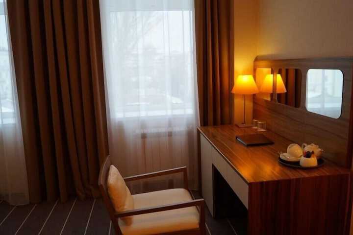 Room 14 of 34