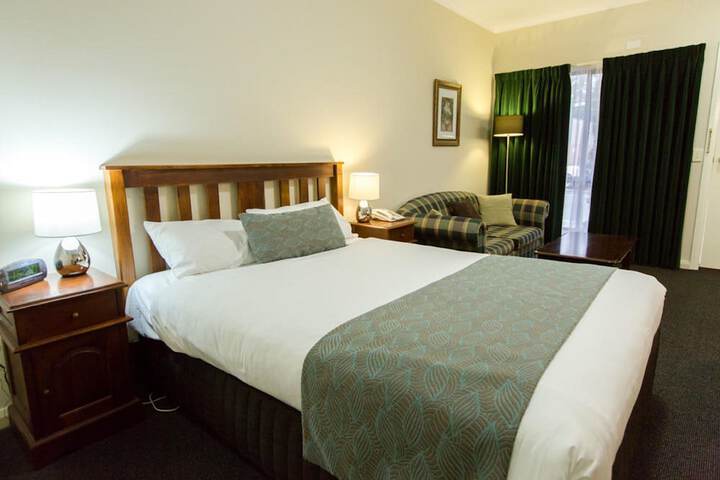 Room 7 of 34