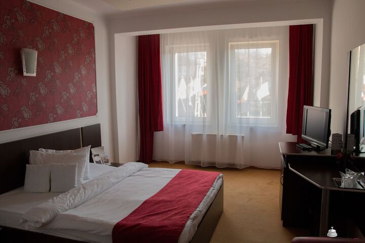Room 13 of 51