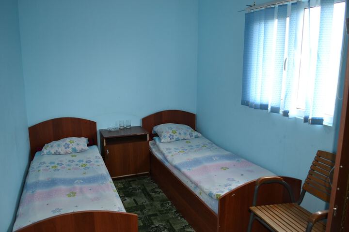Room 9 of 17