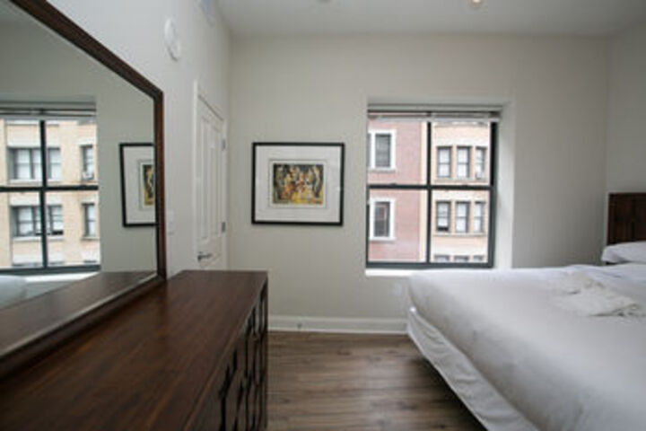 Room 11 of 17
