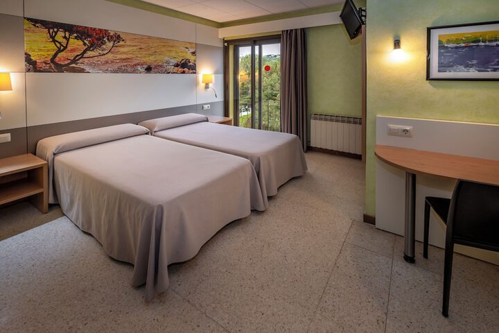 Room 6 of 24