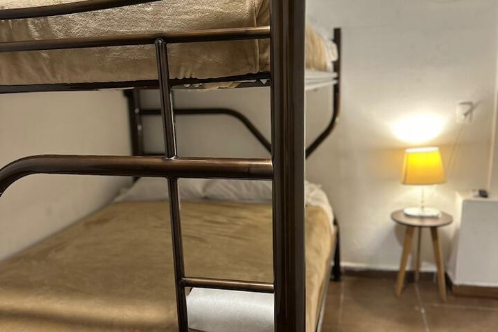 Room 27 of 119