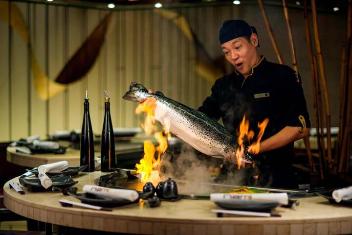 Dining 76 of 125