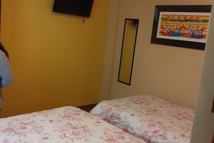 Room 10 of 17