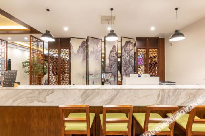 Hotel Interior 10 of 23