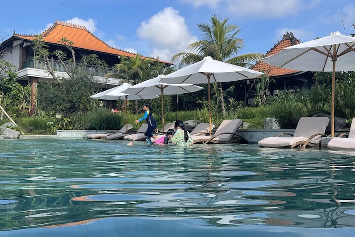 Pool 74 of 109