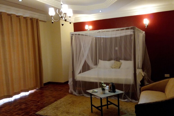 Room 3 of 23