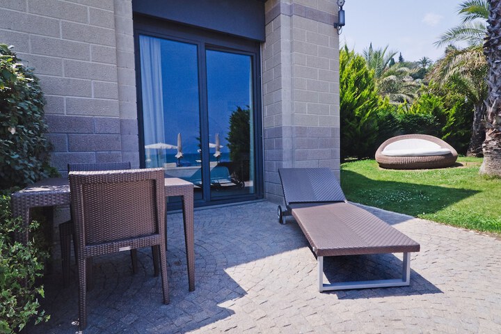 Terrace/Patio 30 of 99