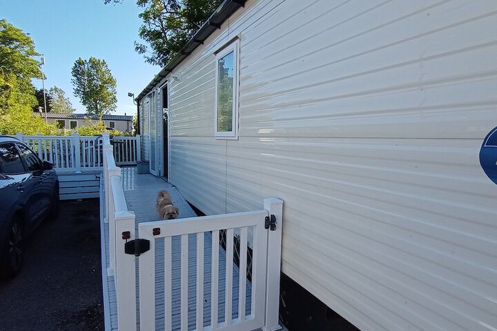 Sleeps 6 Pets Allowed &  Free Parking in Weymouth