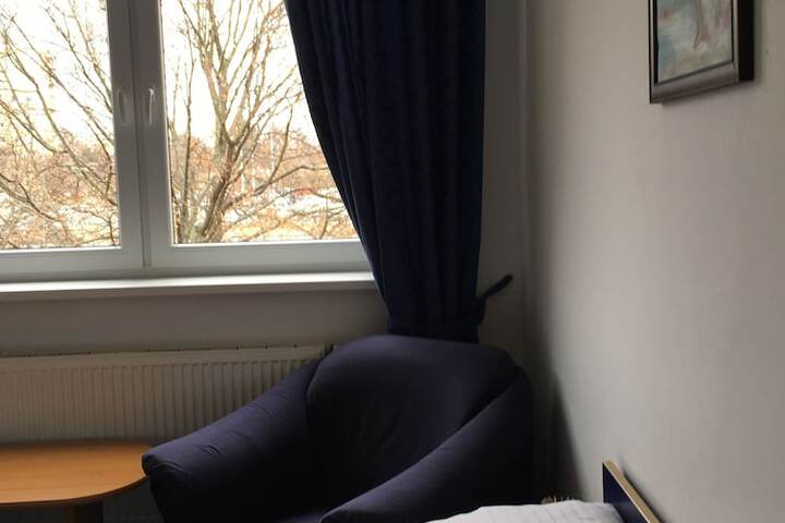 Room 15 of 106