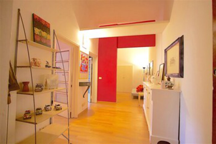 Room 8 of 23