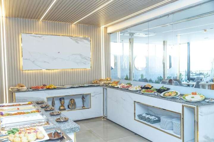 Dining 87 of 139