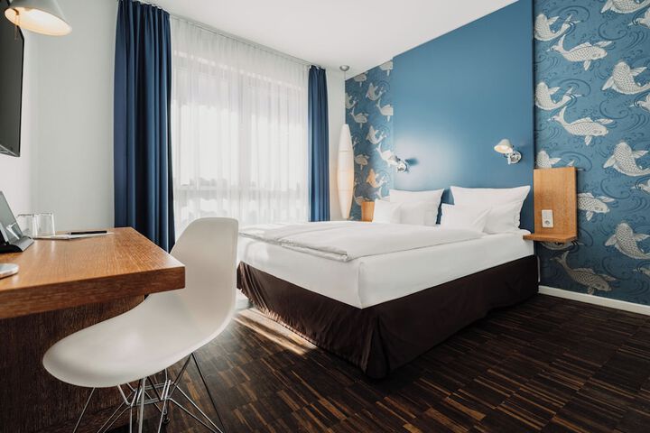 Room 15 of 47