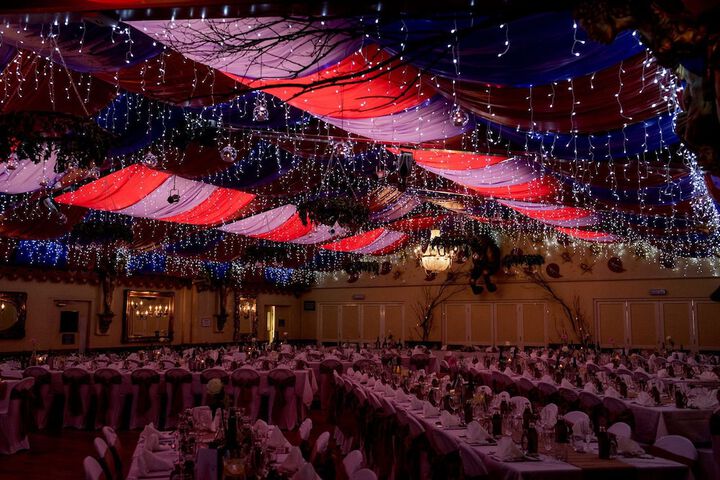 Ballroom/Hall 39 of 55