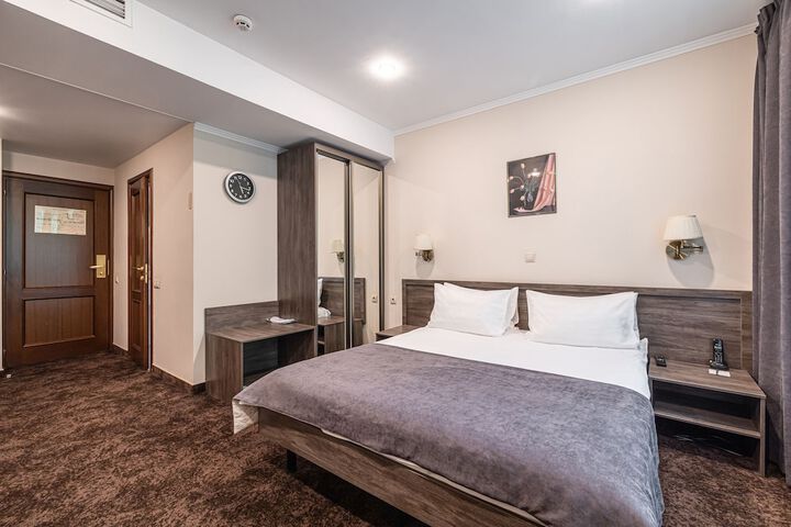 Room 15 of 55