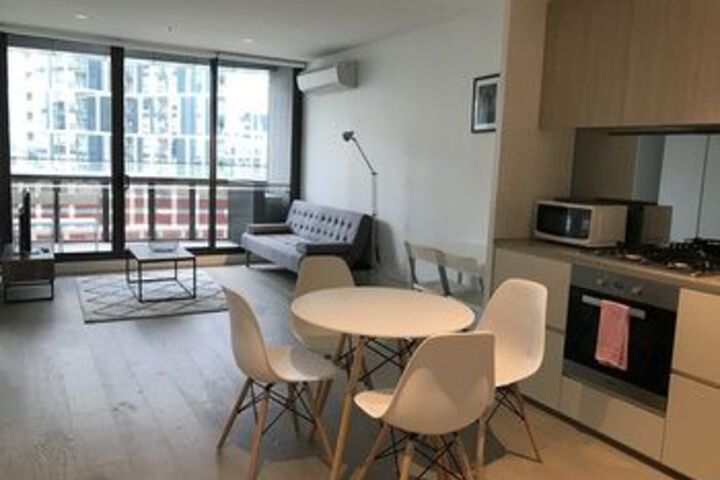 Room 12 of 25