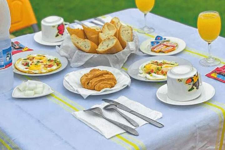 Dining 58 of 67