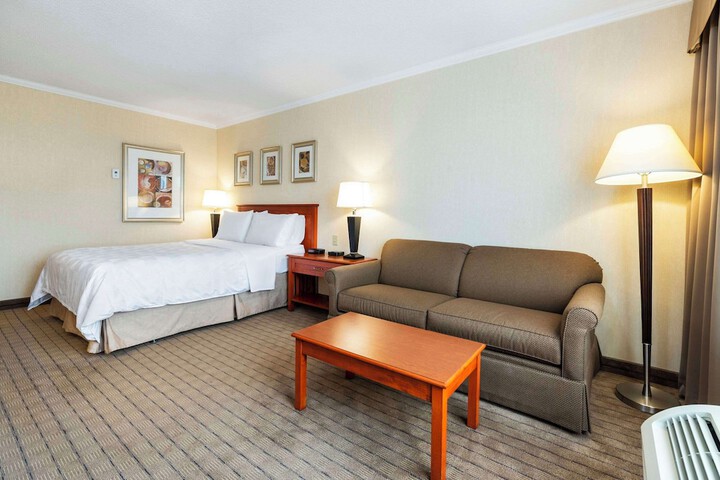 1 Queen Bed Upgrade (6 of 9)