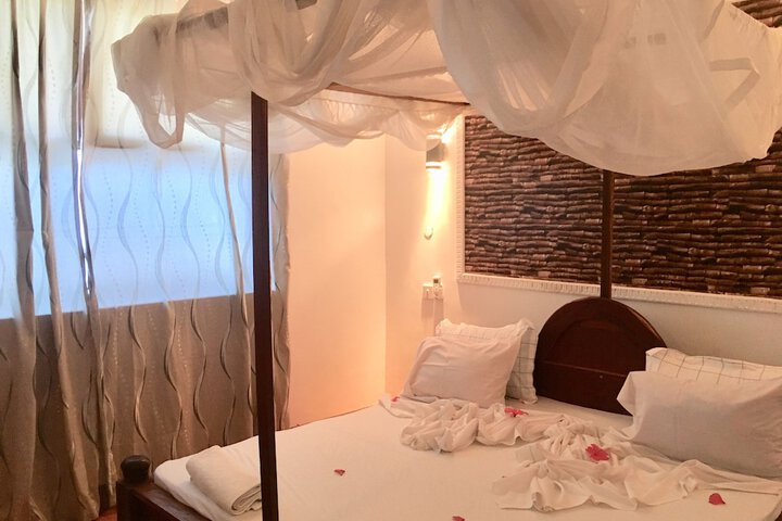 Room 4 of 135
