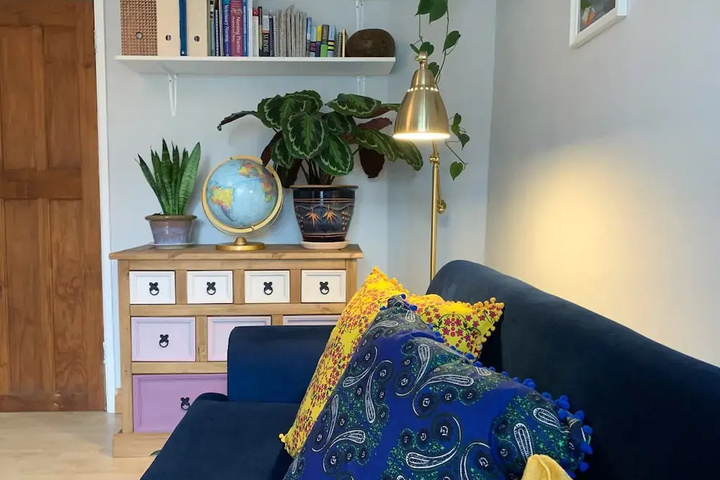 Room 2 of 12