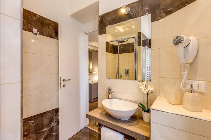 Clean Restrooms
