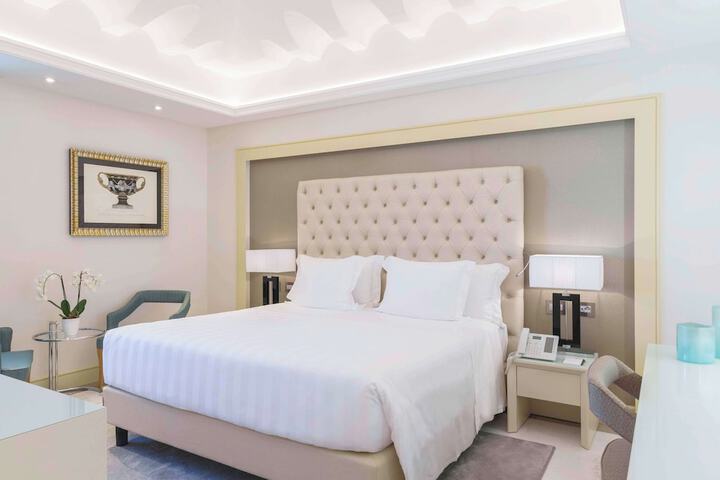 Room 46 of 168