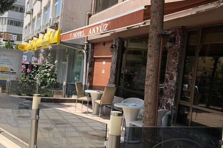 Hotel Exterior 37 of 42